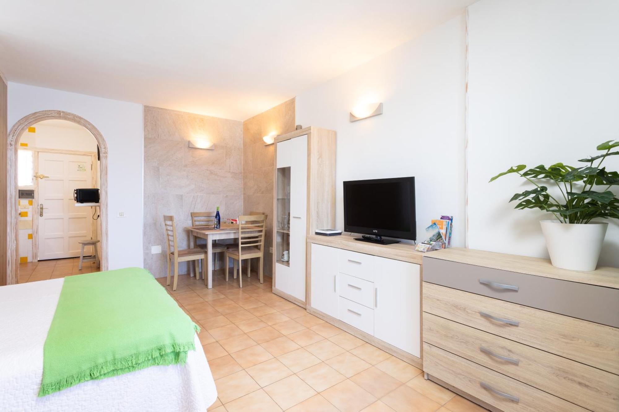 Cozy Seafront Studio With Balcony & Ocean Views San Marcos  外观 照片